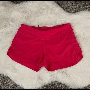 LULULEMON SIZE 4 SHORT